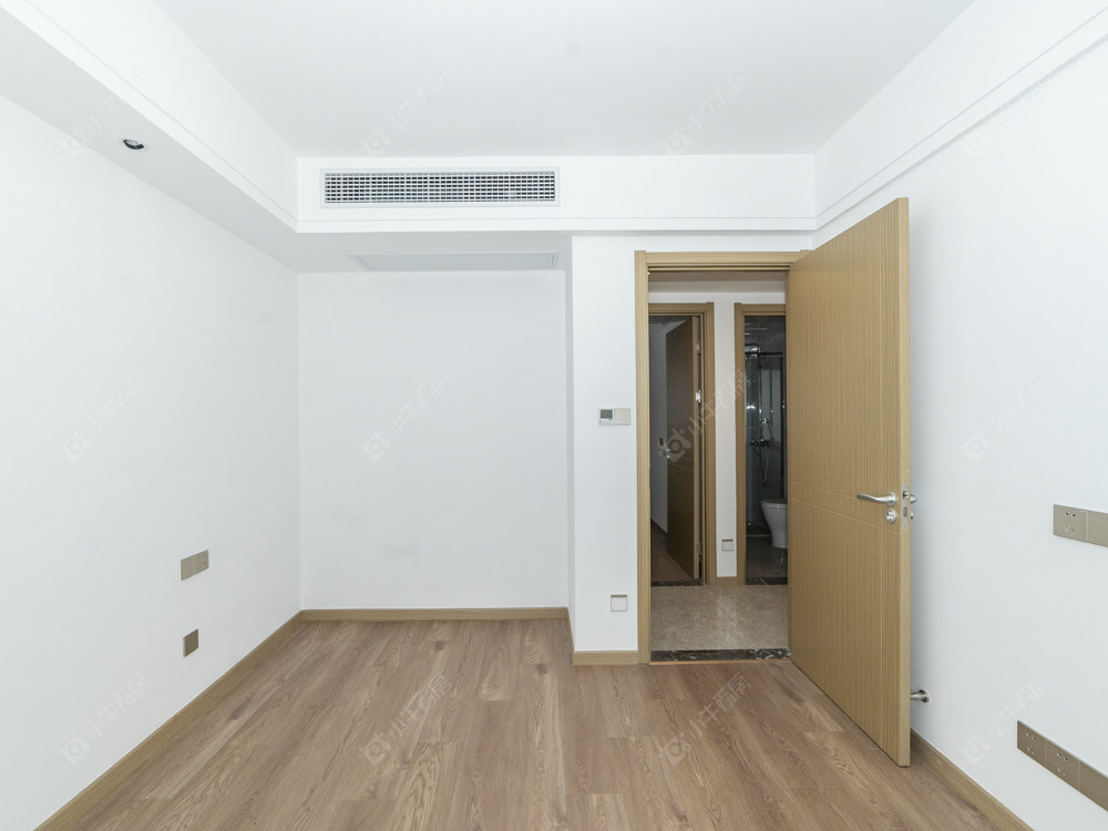 常州绿地香港名墩道在售二手房源室内图_小牛看房