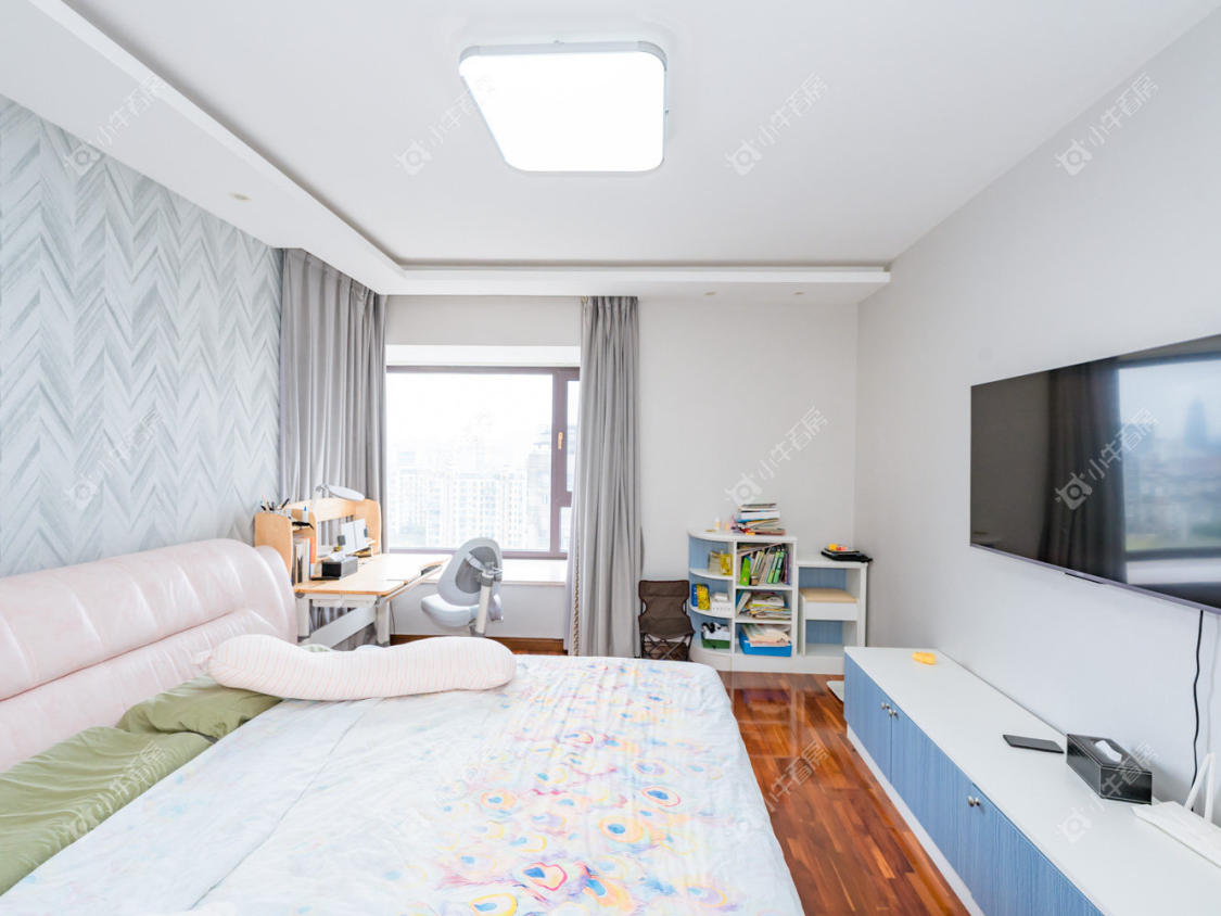 常州新天地花苑4室2厅2卫出租房源图片