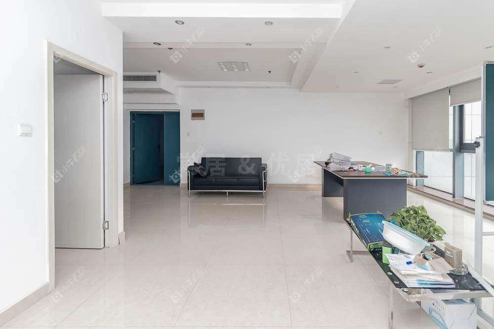 常州亚泰财富中心租房_小牛看房