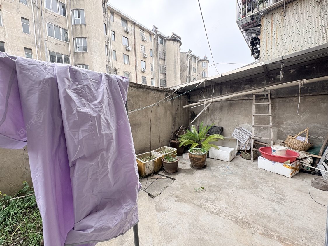 丹阳龙凤新村在售二手房源室内图_小牛看房