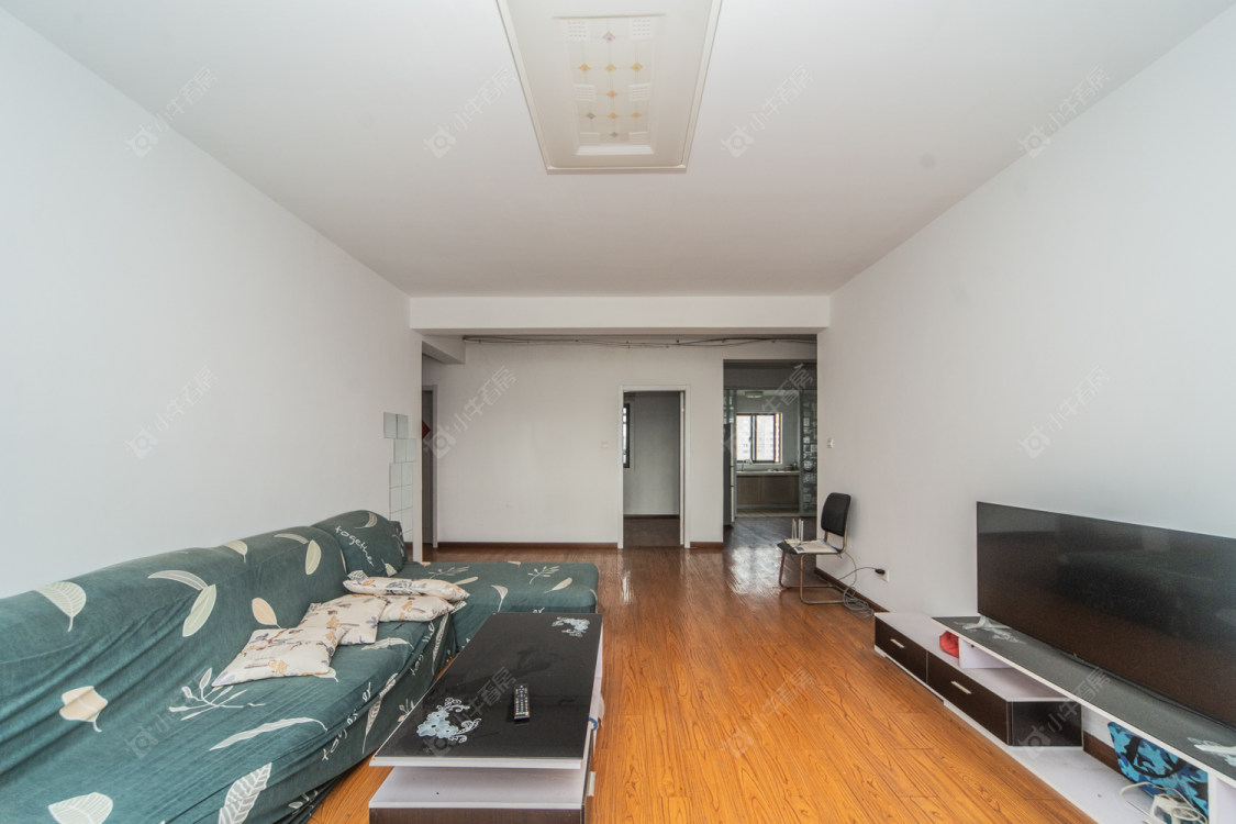 常州世茂香槟湖二期在售二手房源室内图_小牛看房