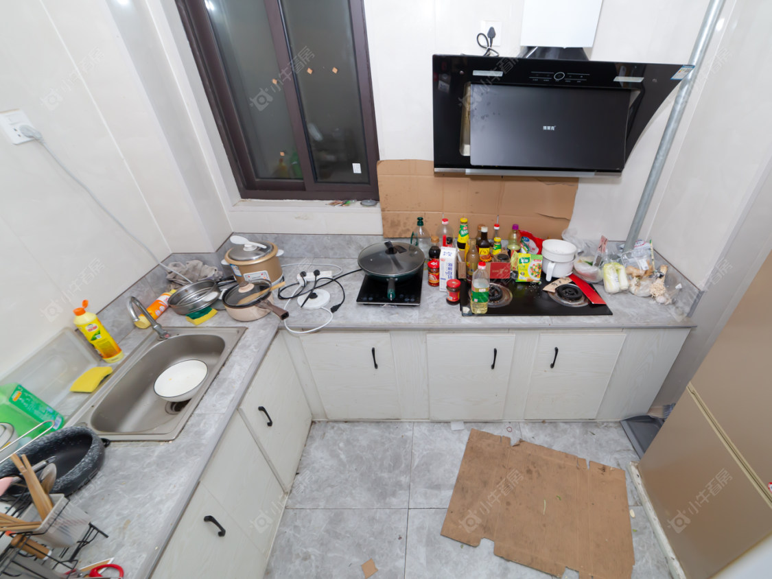 常州世茂香槟湖五期在售二手房源室内图_小牛看房