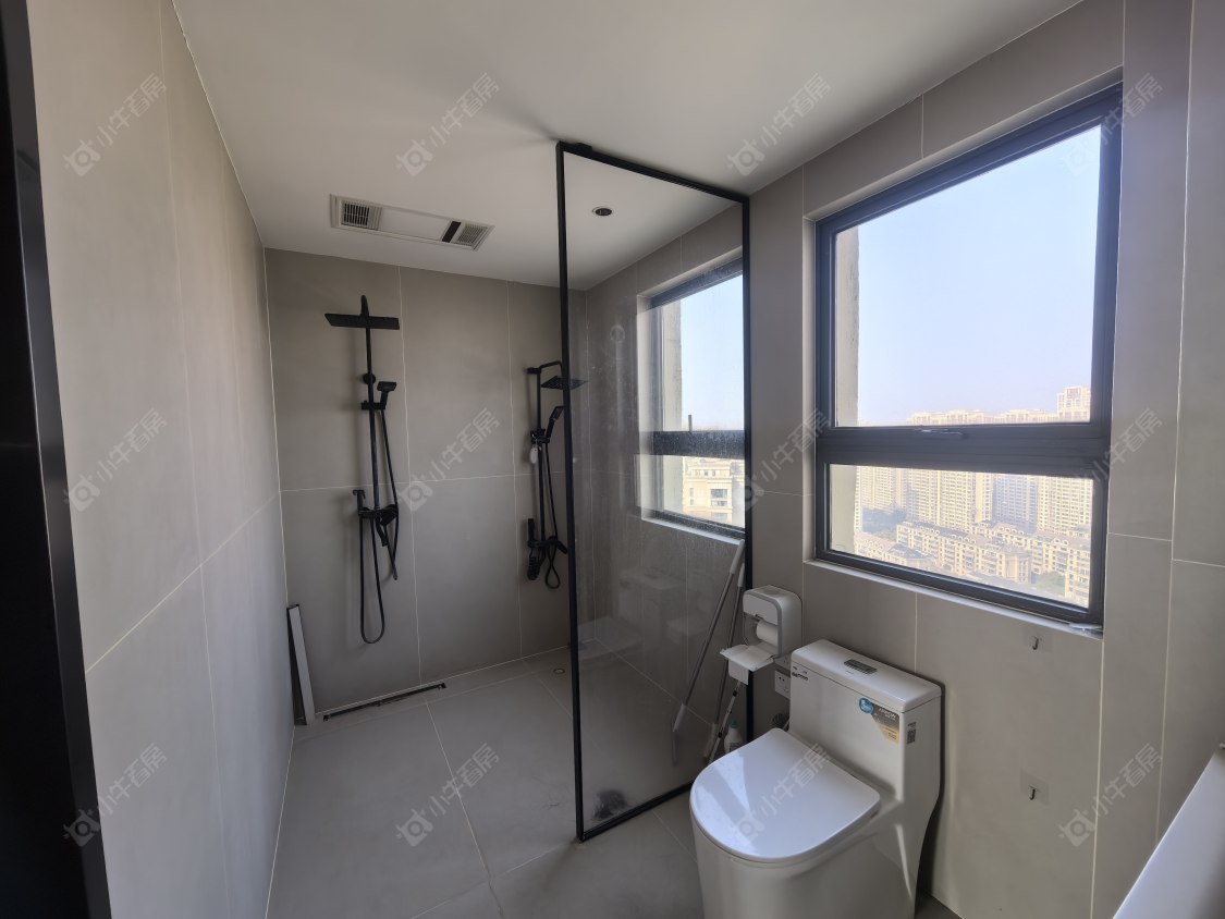 常州世茂香槟湖一期在租房源室内图_小牛看房