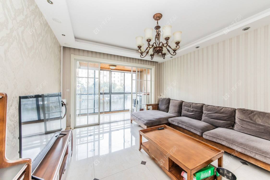 常州世茂香槟湖一期在租房源室内图_小牛看房