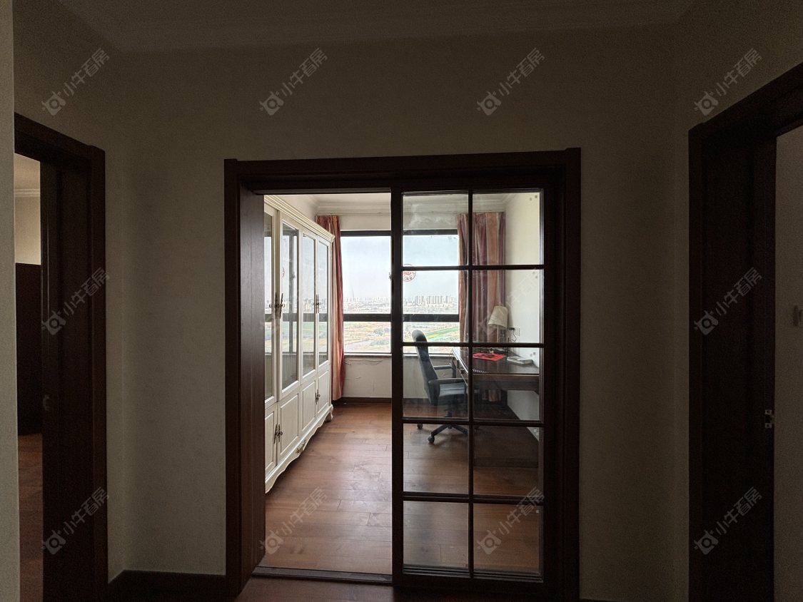 常州绿地香奈在租房源室内图_小牛看房