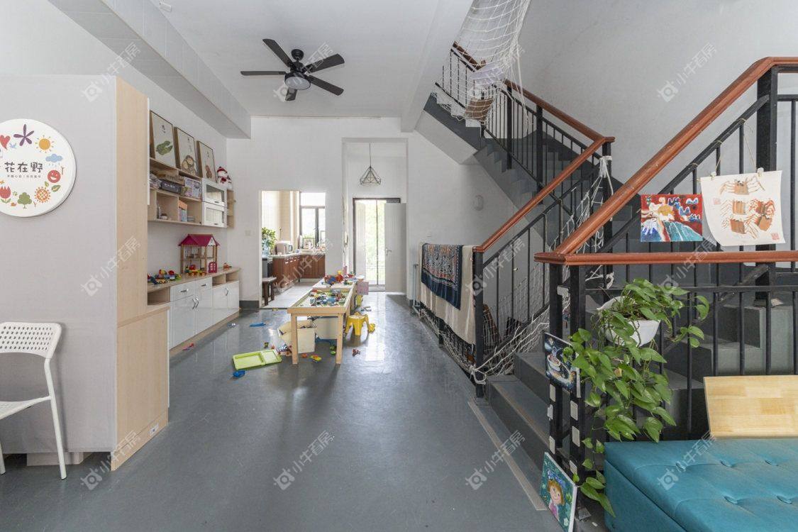 常州常发御龙山花园别墅区在租房源室内图_小牛看房