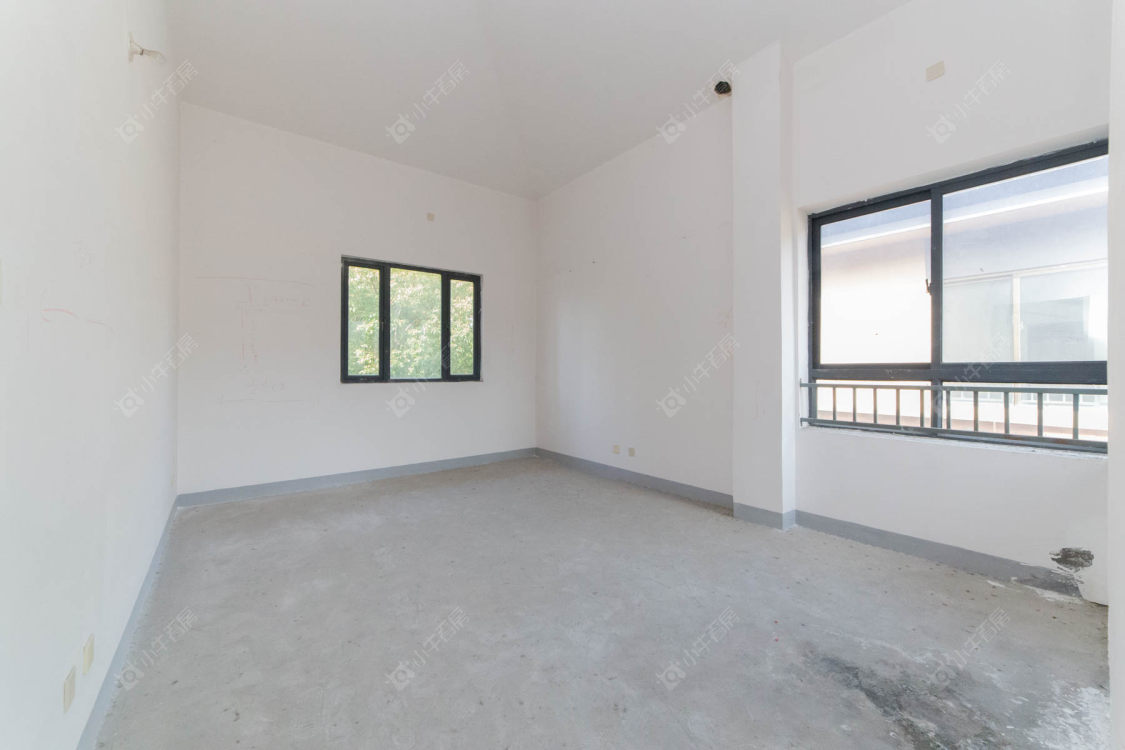 常州水晶城别墅区在售二手房源室内图_小牛看房