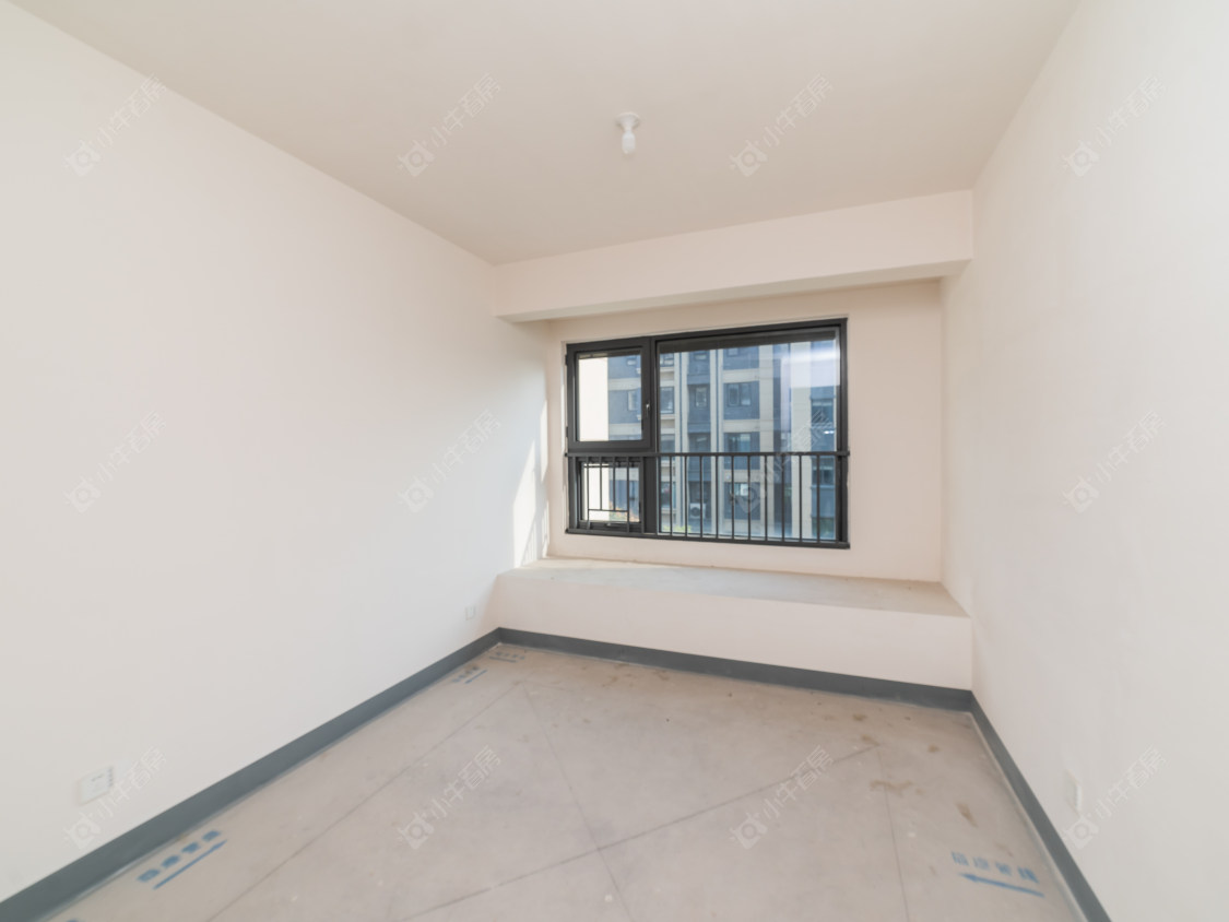 常州美的世茂云筑在售二手房源室内图_小牛看房