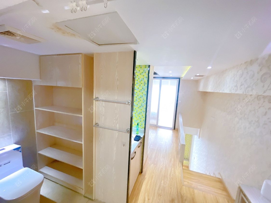 常州亚泰财富中心在租房源室内图_小牛看房