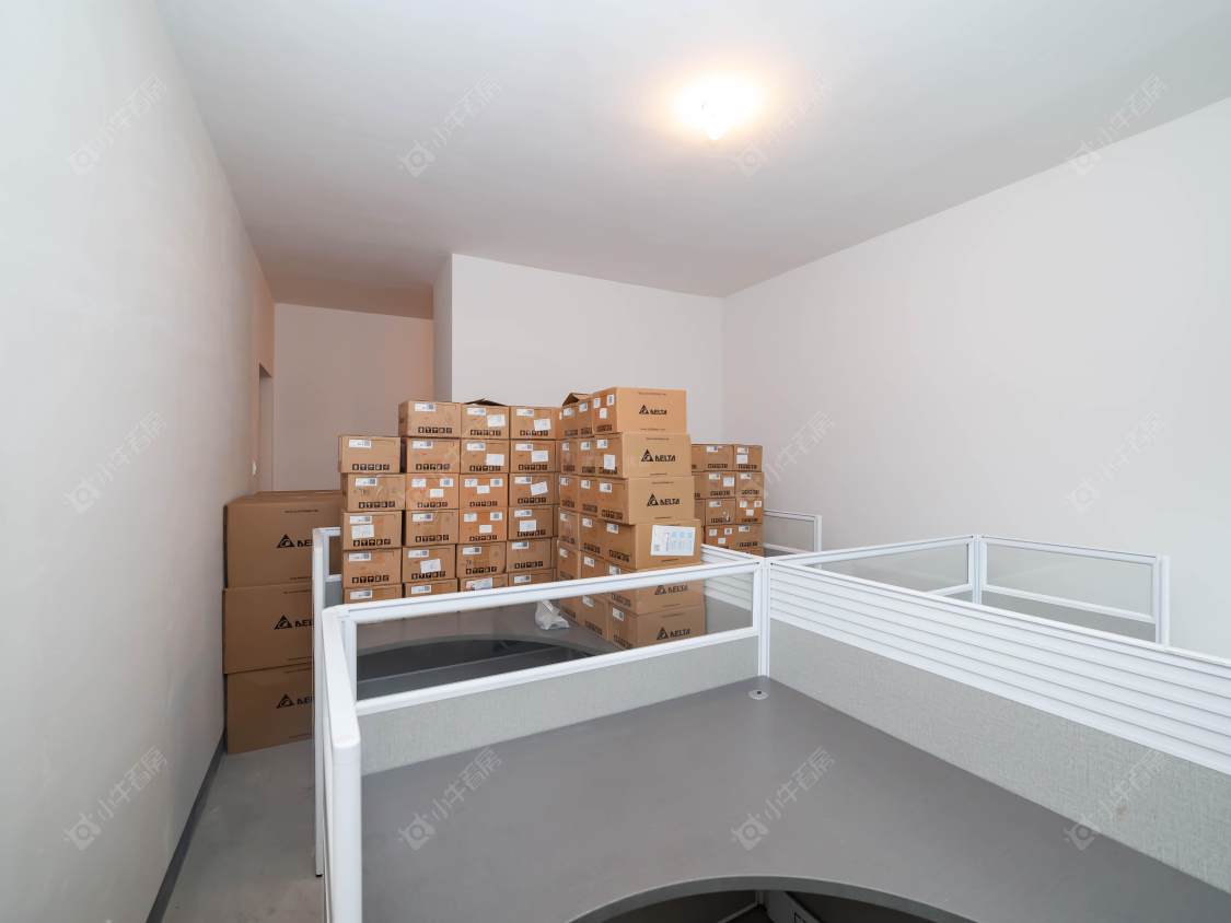 常州世茂香槟湖四期在售二手房源室内图_小牛看房