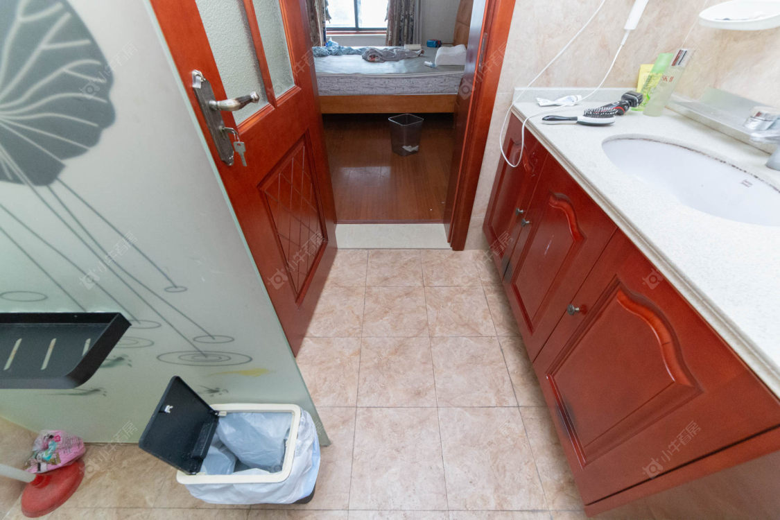 常州东渡海派青城在售二手房源室内图_小牛看房