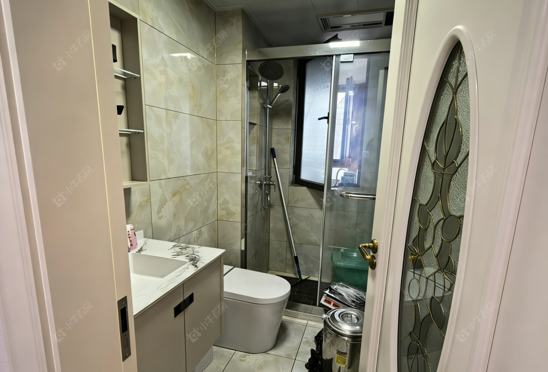 常州世茂香槟湖三期在租房源室内图_小牛看房