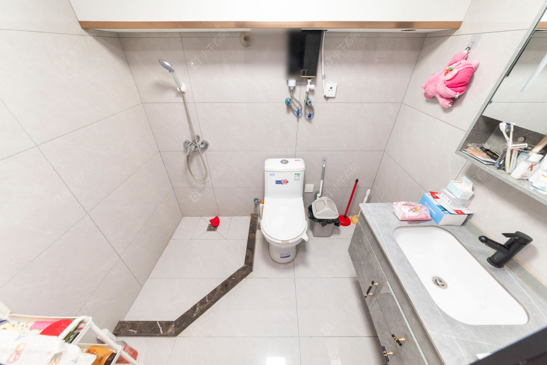 常州亚泰财富中心在售二手房源室内图_小牛看房