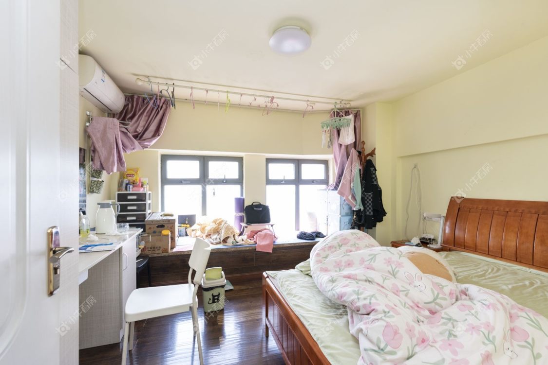 常州亚泰财富中心在租房源室内图_小牛看房