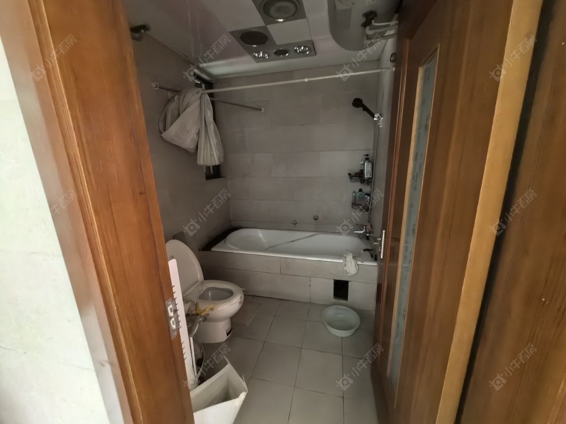 常州凤凰苑3室2厅2卫出租房源图片