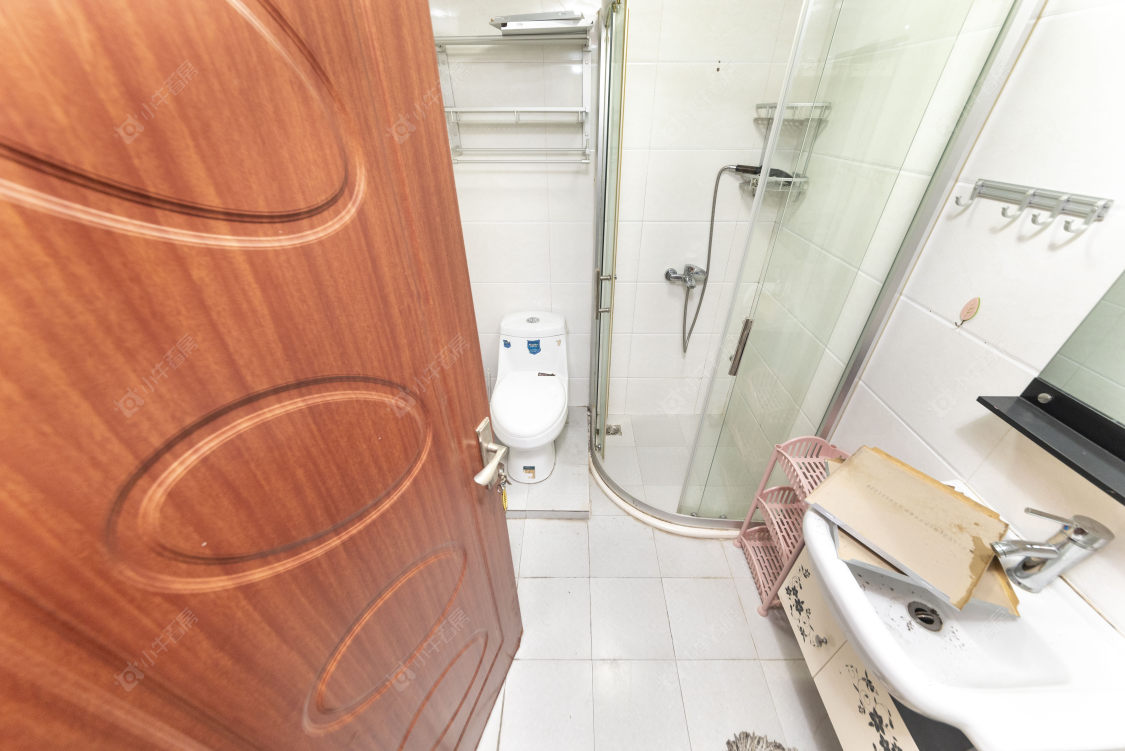 常州亚泰财富中心在售二手房源室内图_小牛看房