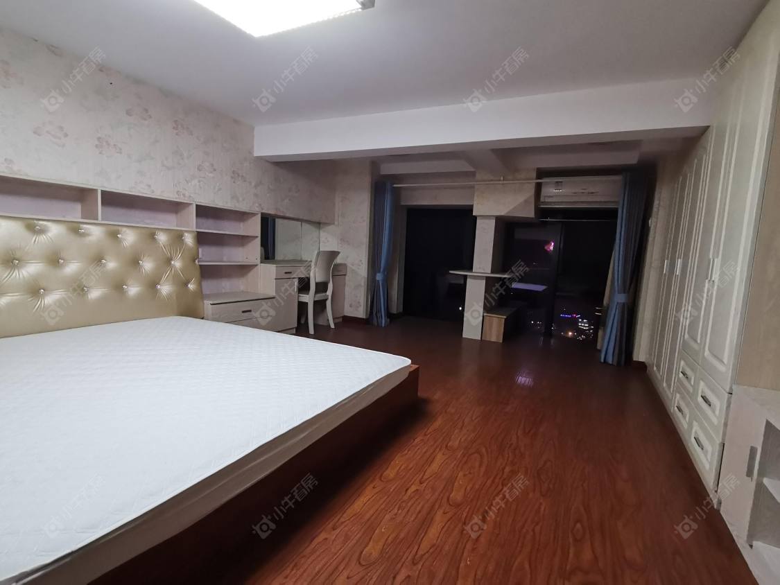 常州吾悦广场金苹果公寓在租房源室内图_小牛看房