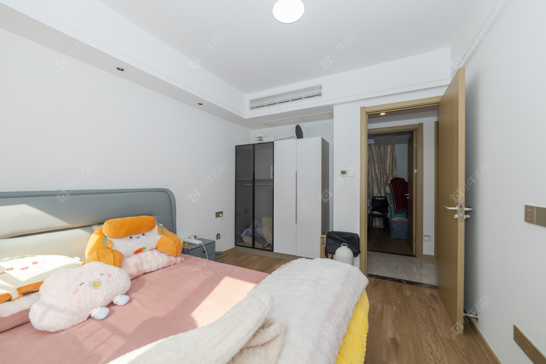 常州绿地香港名墩道在售二手房源室内图_小牛看房