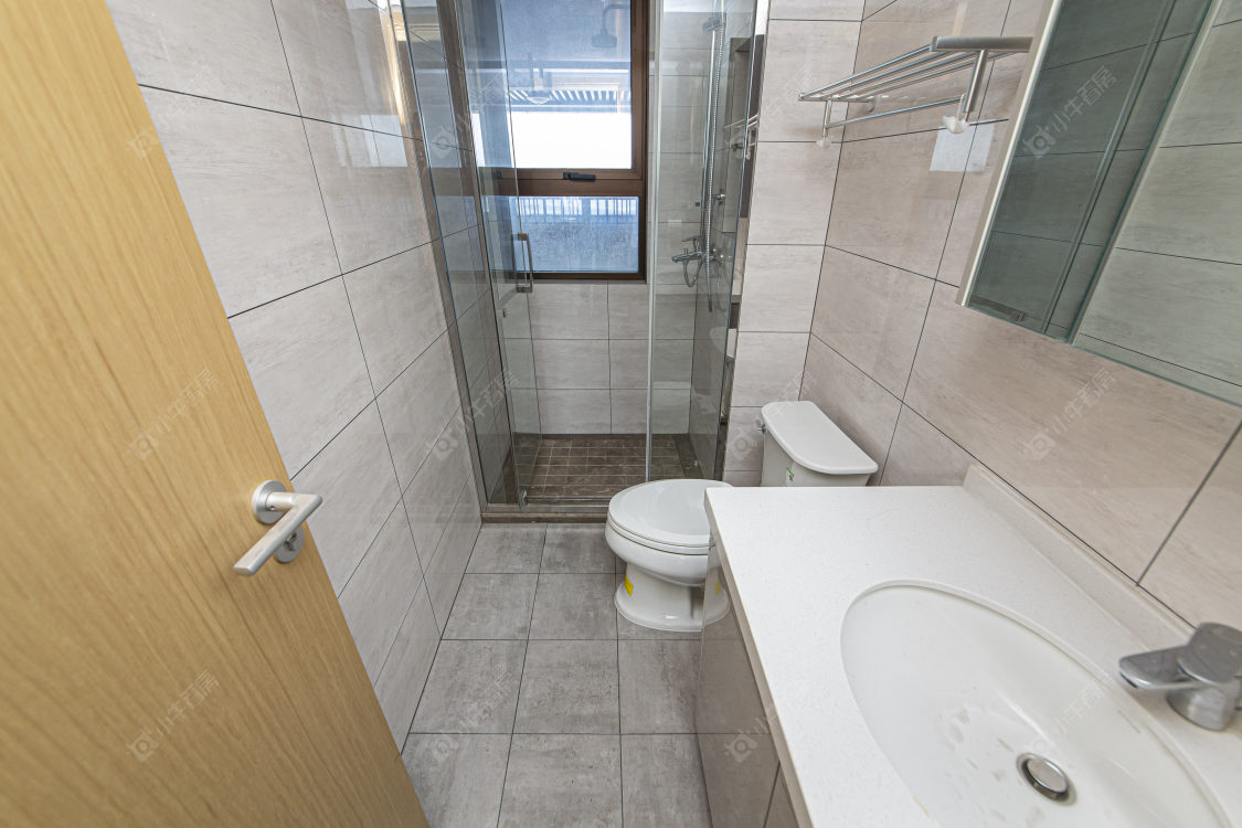 常州绿地香奈在售二手房源室内图_小牛看房