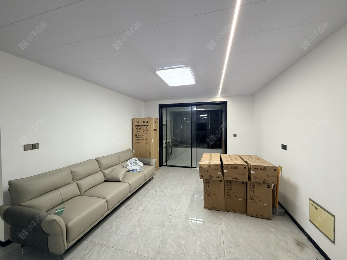 常州世茂香槟湖三期租房_小牛看房