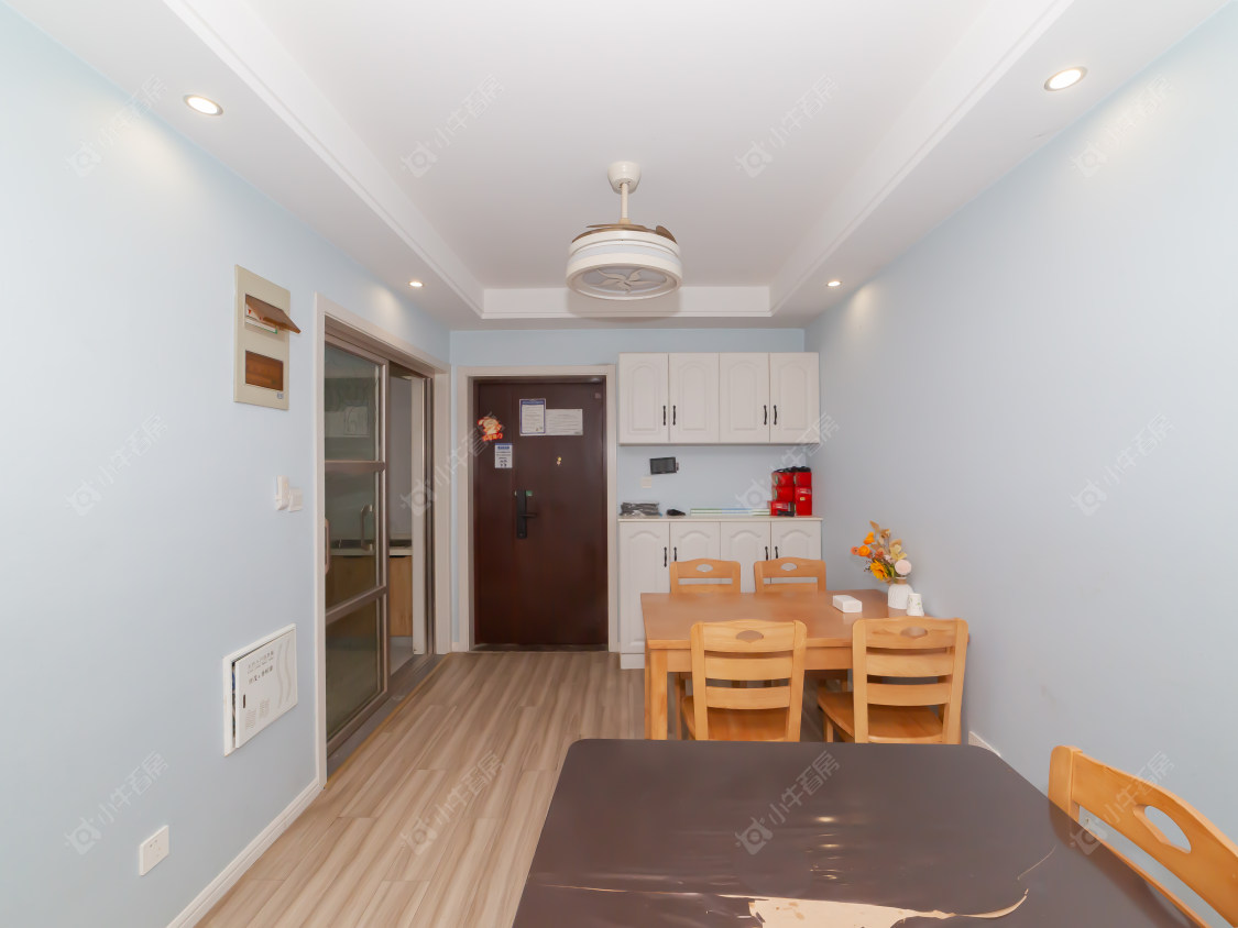 常州世茂香槟湖五期在售二手房源室内图_小牛看房