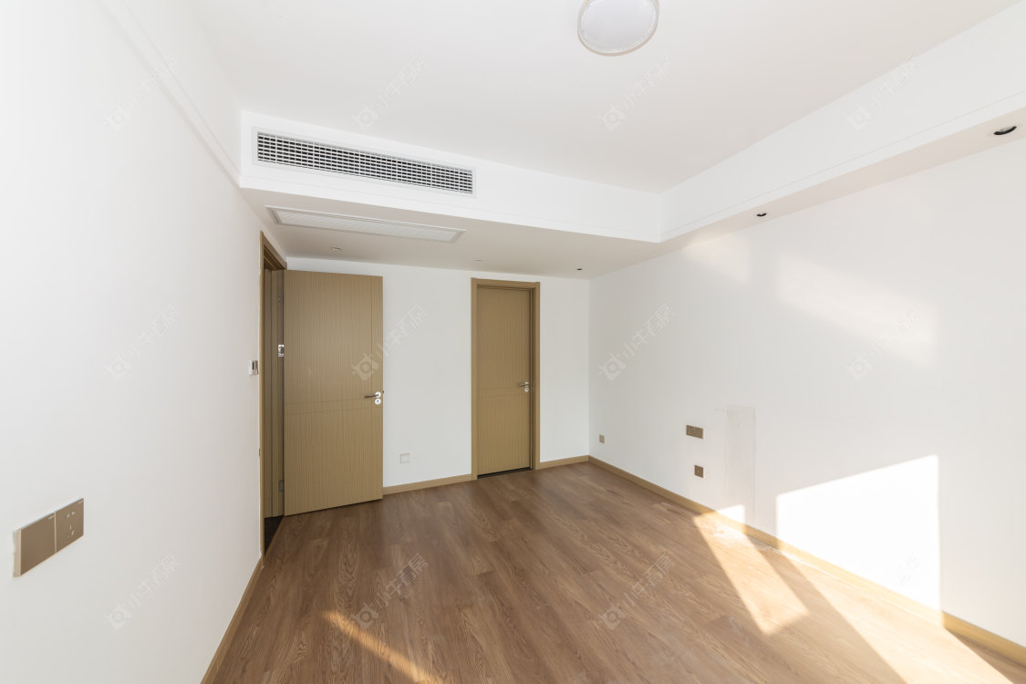 常州绿地香港名墩道在售二手房源室内图_小牛看房