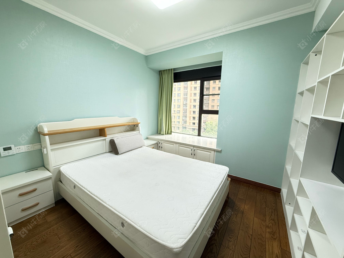 常州世茂香槟湖三期在租房源室内图_小牛看房