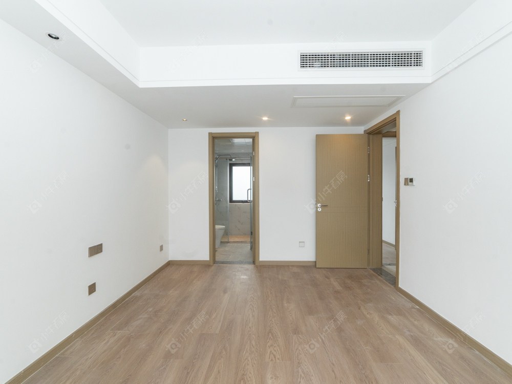 常州绿地香港名墩道在售二手房源室内图_小牛看房