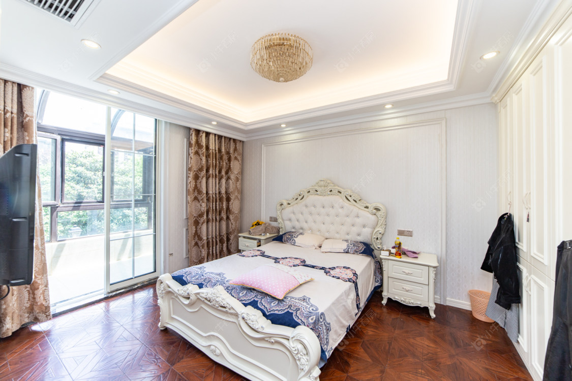 常州九龙仓凤凰湖墅在售二手房源室内图_小牛看房