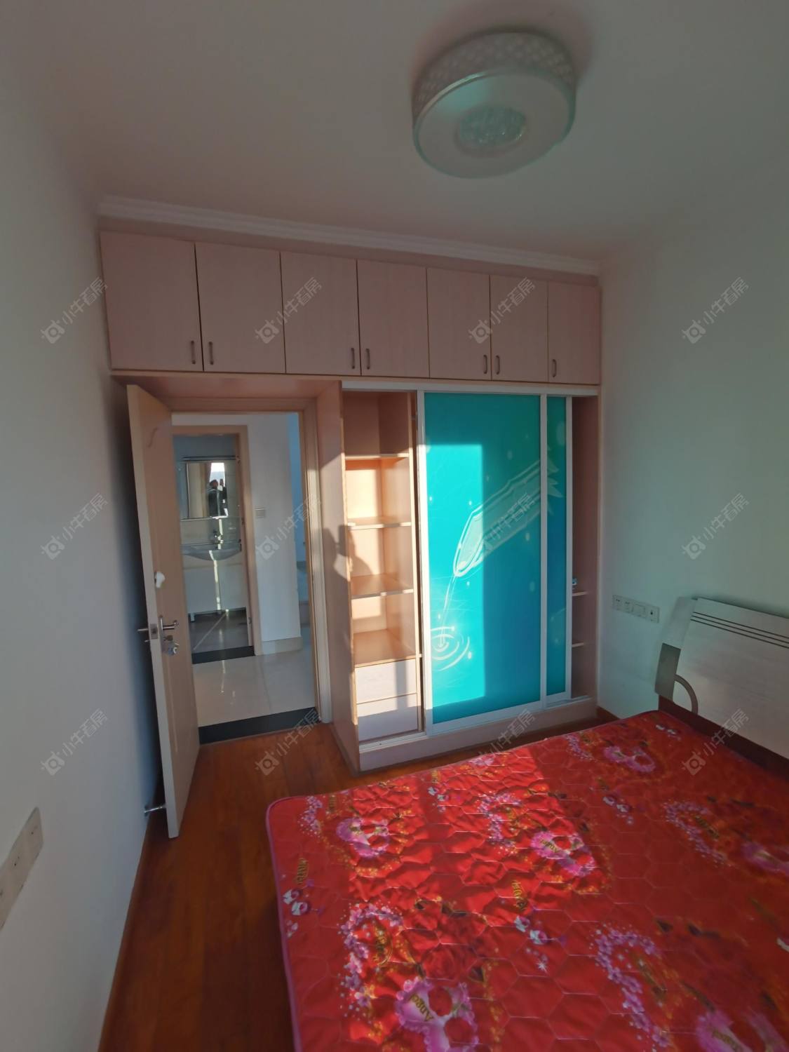 常州世茂香槟湖二期在租房源室内图_小牛看房