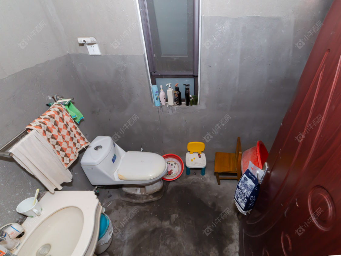 常州世茂香槟湖四期在售二手房源室内图_小牛看房