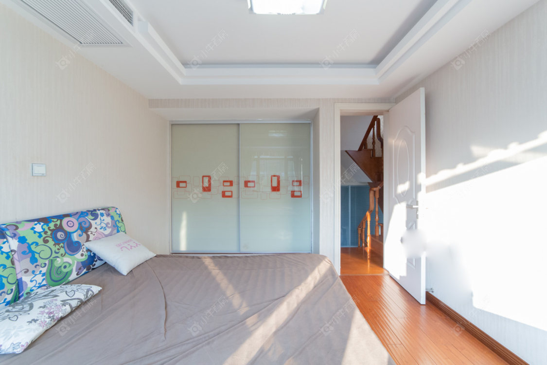 常州东渡海派青城在售二手房源室内图_小牛看房