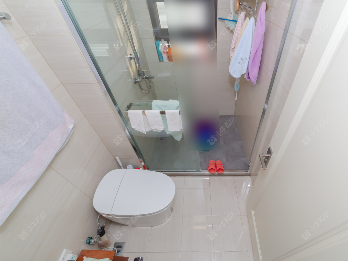 常州世茂香槟湖五期在售二手房源室内图_小牛看房