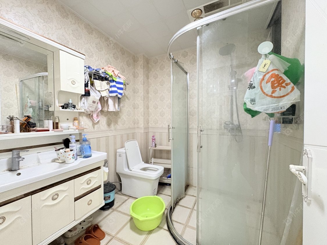 丹阳世纪豪都在售二手房源室内图_小牛看房