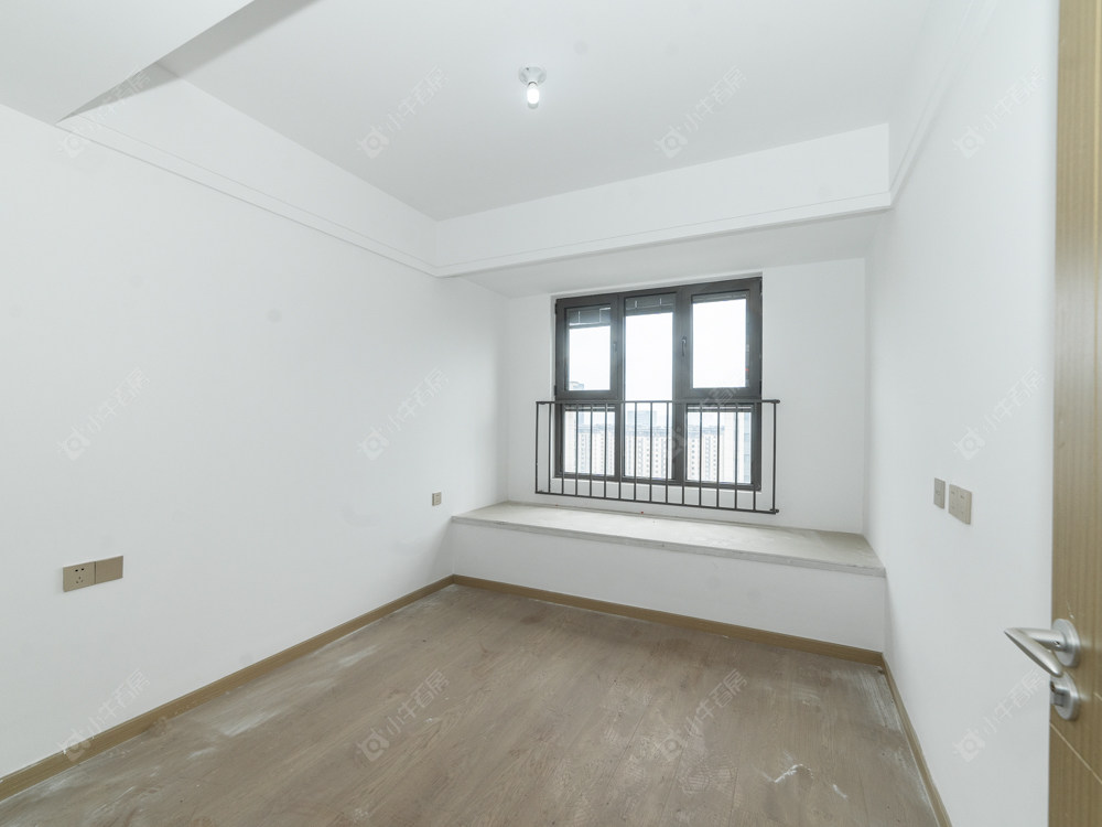 常州绿地香港名墩道在售二手房源室内图_小牛看房