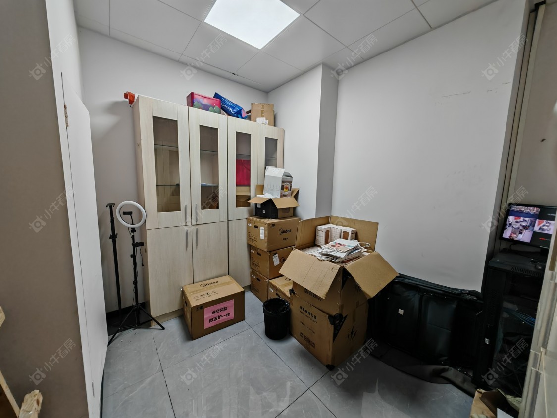 常州新龙江城市广场在租房源室内图_小牛看房