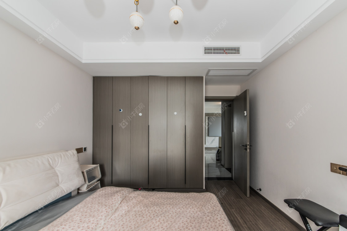 世茂香槟湖二期房源室内图 常州世茂香槟湖二期在售二手房源室内图_小牛看房