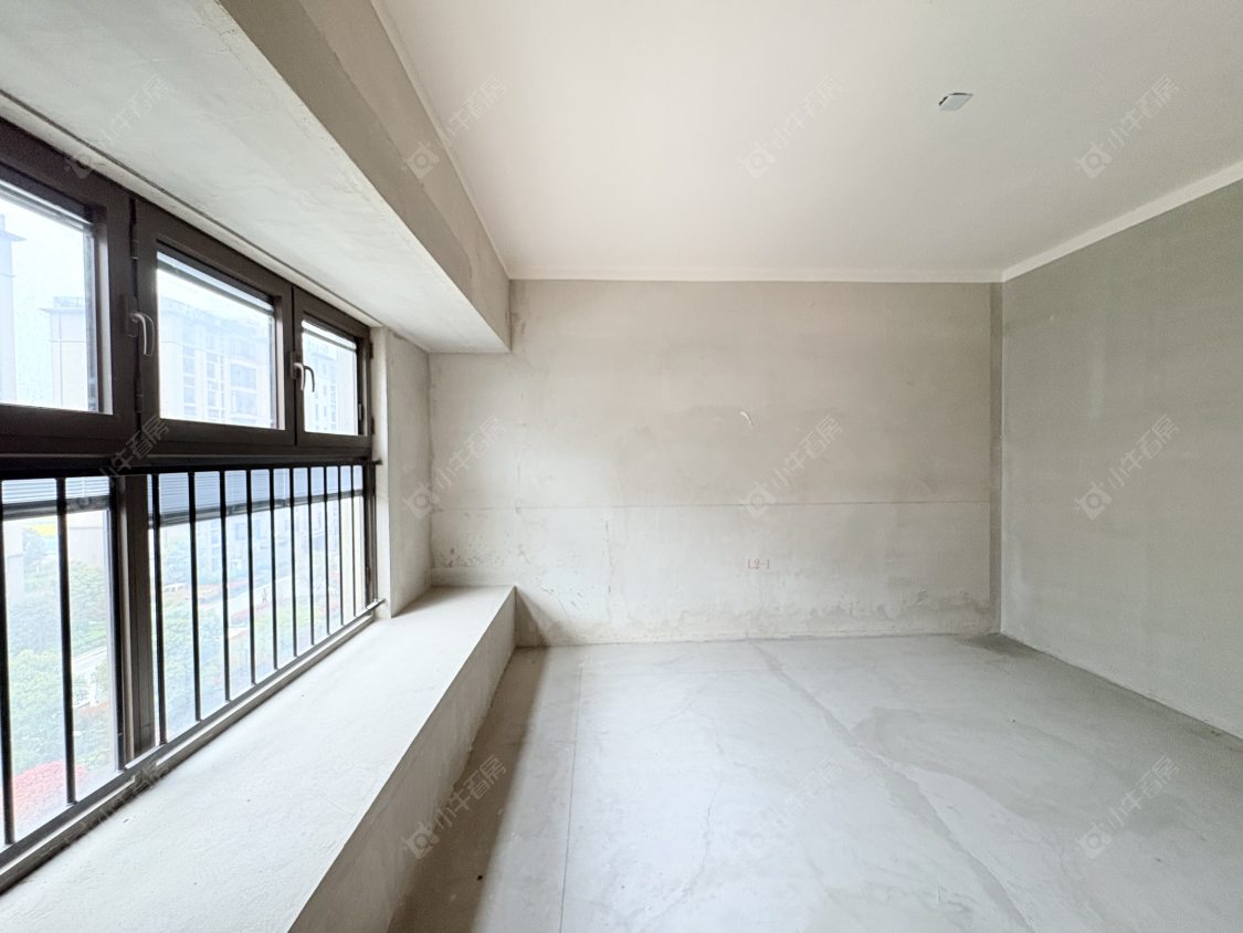 丹阳碧桂园樾府在售二手房源室内图_小牛看房