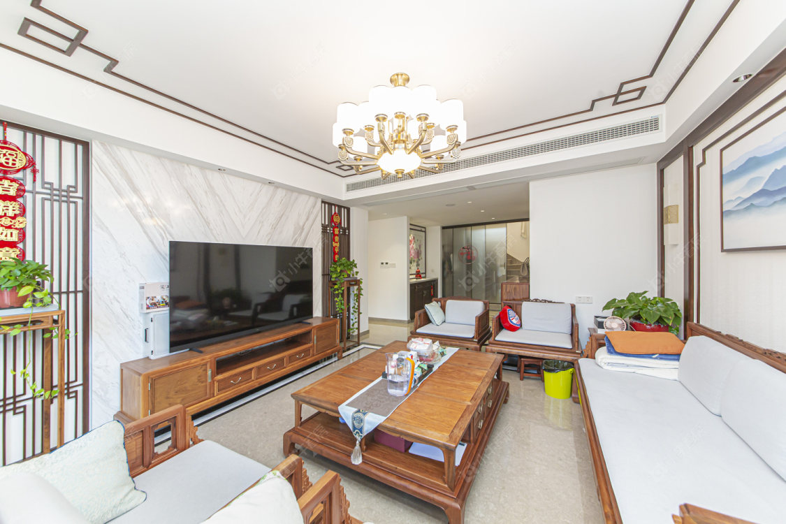 常州绿地香奈别墅区在售二手房源室内图_小牛看房