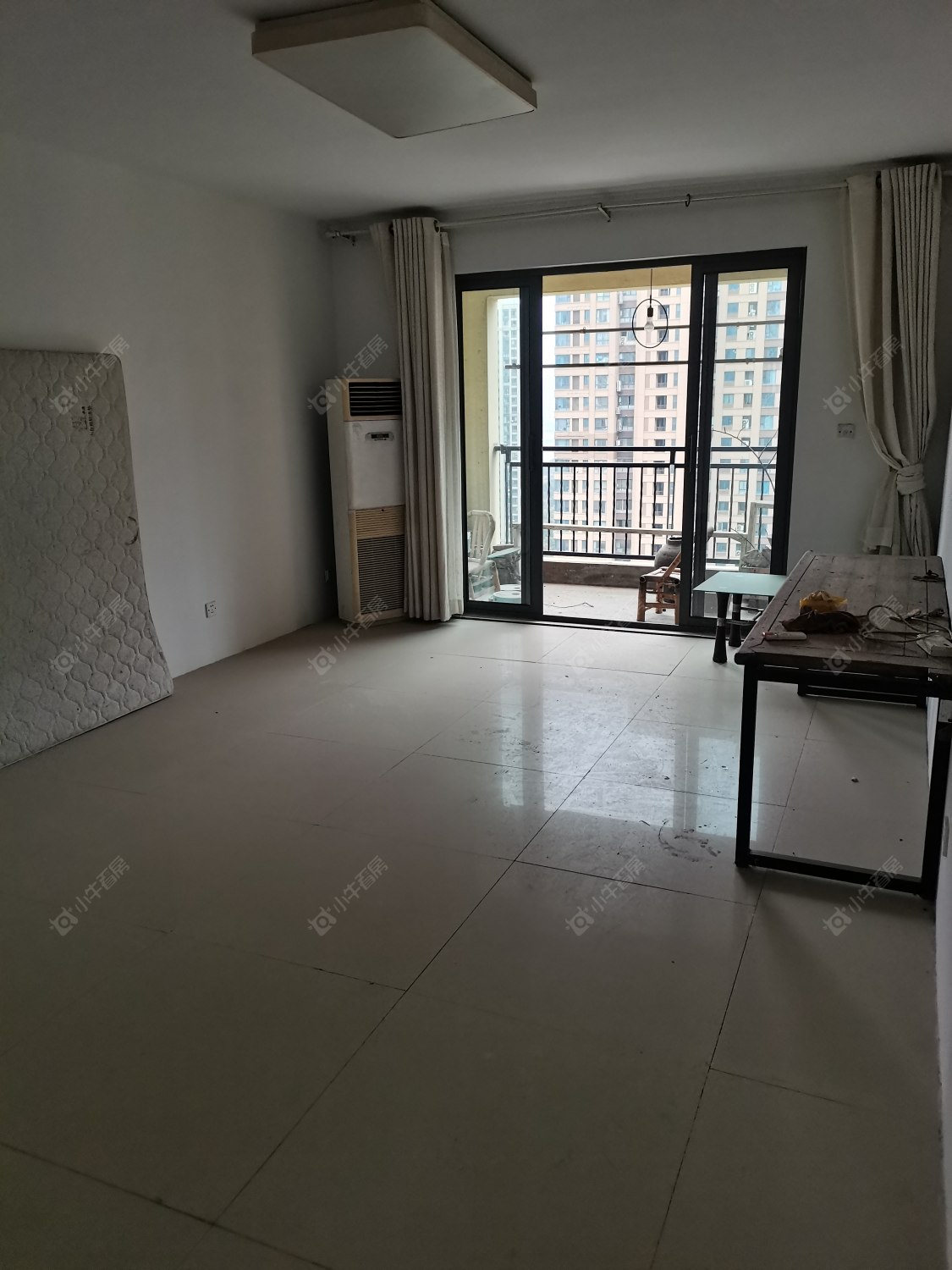 常州世茂香槟湖二期在租房源室内图_小牛看房