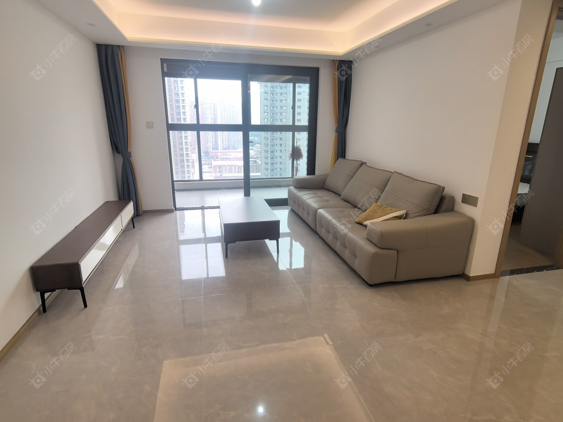 常州星河丹堤四期六区3室2厅2卫出租房源图片