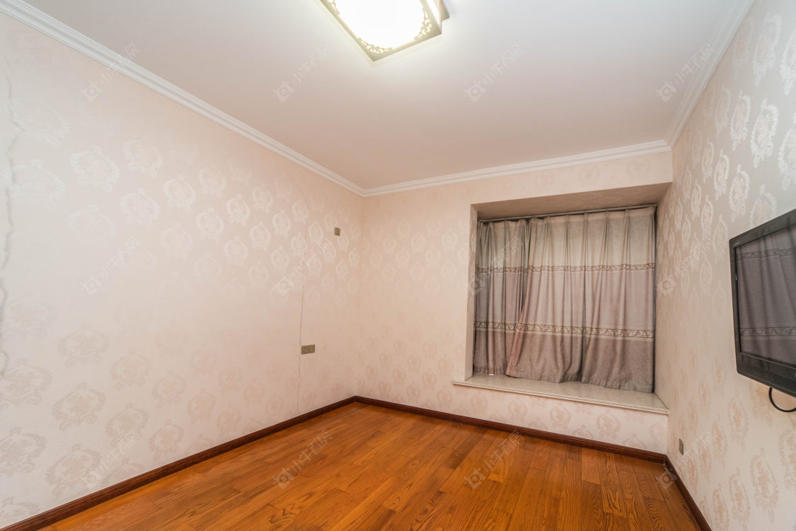 常州世茂香槟湖二期在售二手房源室内图_小牛看房