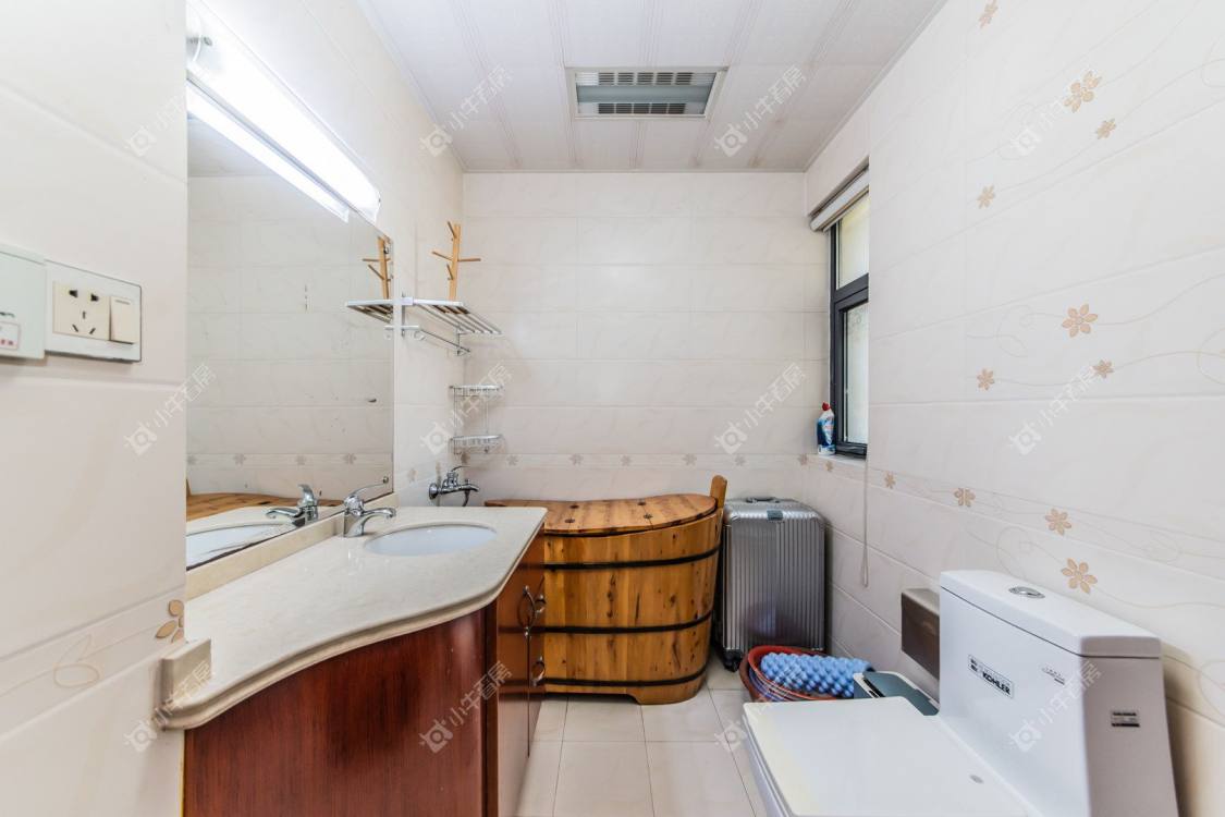 常州世茂香槟湖二期在租房源室内图_小牛看房