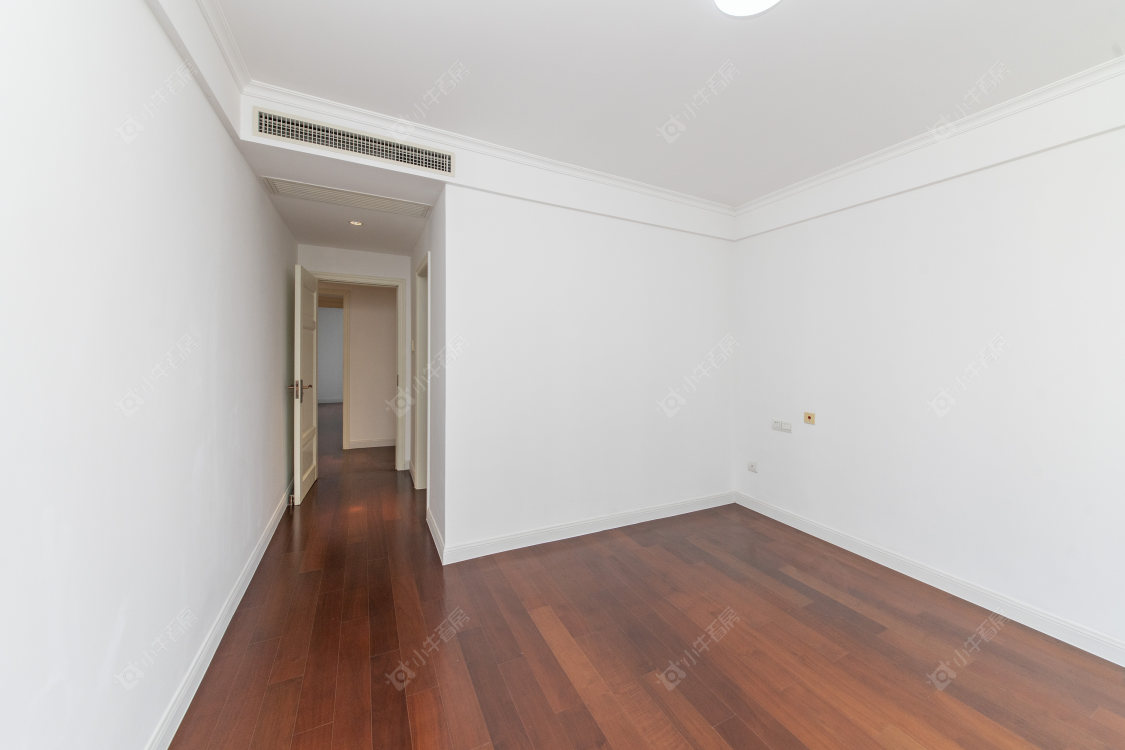 常州绿地峰云汇在售二手房源室内图_小牛看房