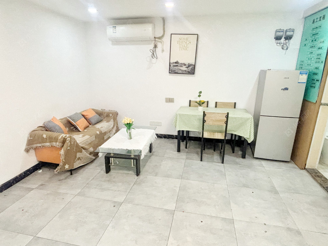 常州亚泰财富中心租房_小牛看房