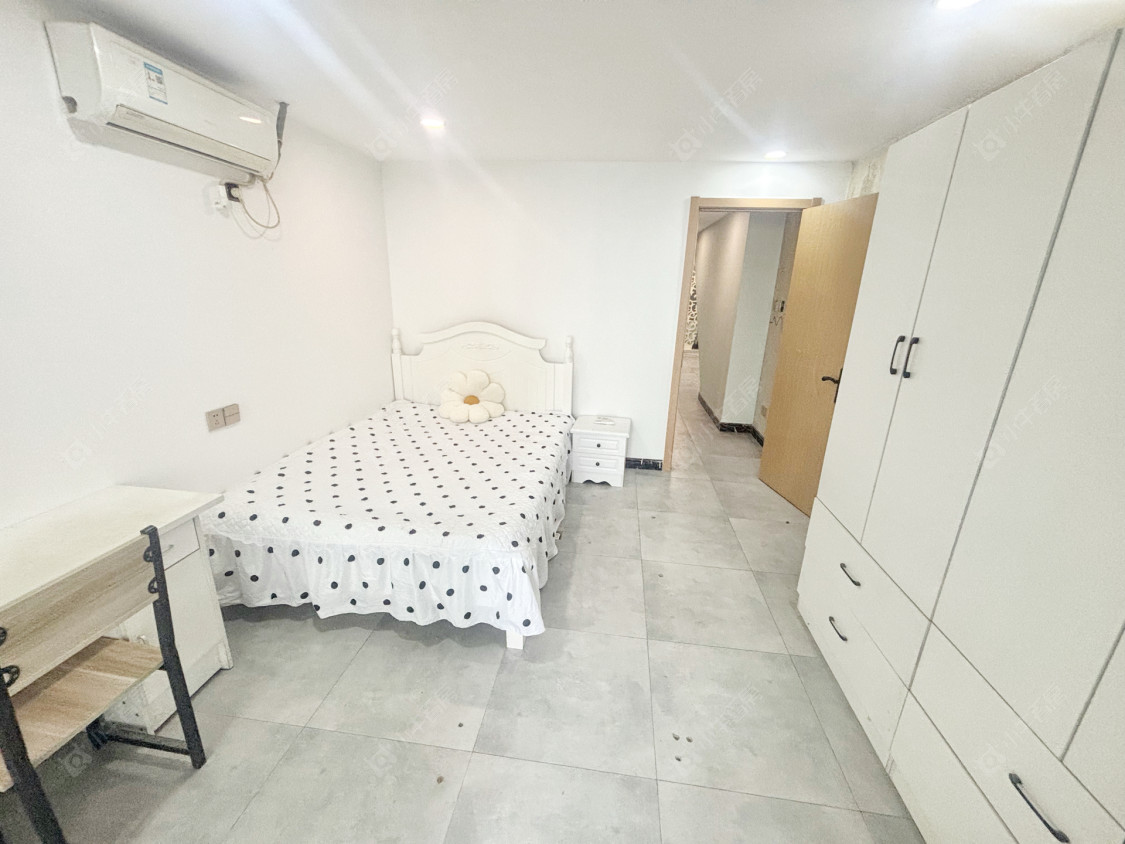 常州亚泰财富中心在租房源室内图_小牛看房