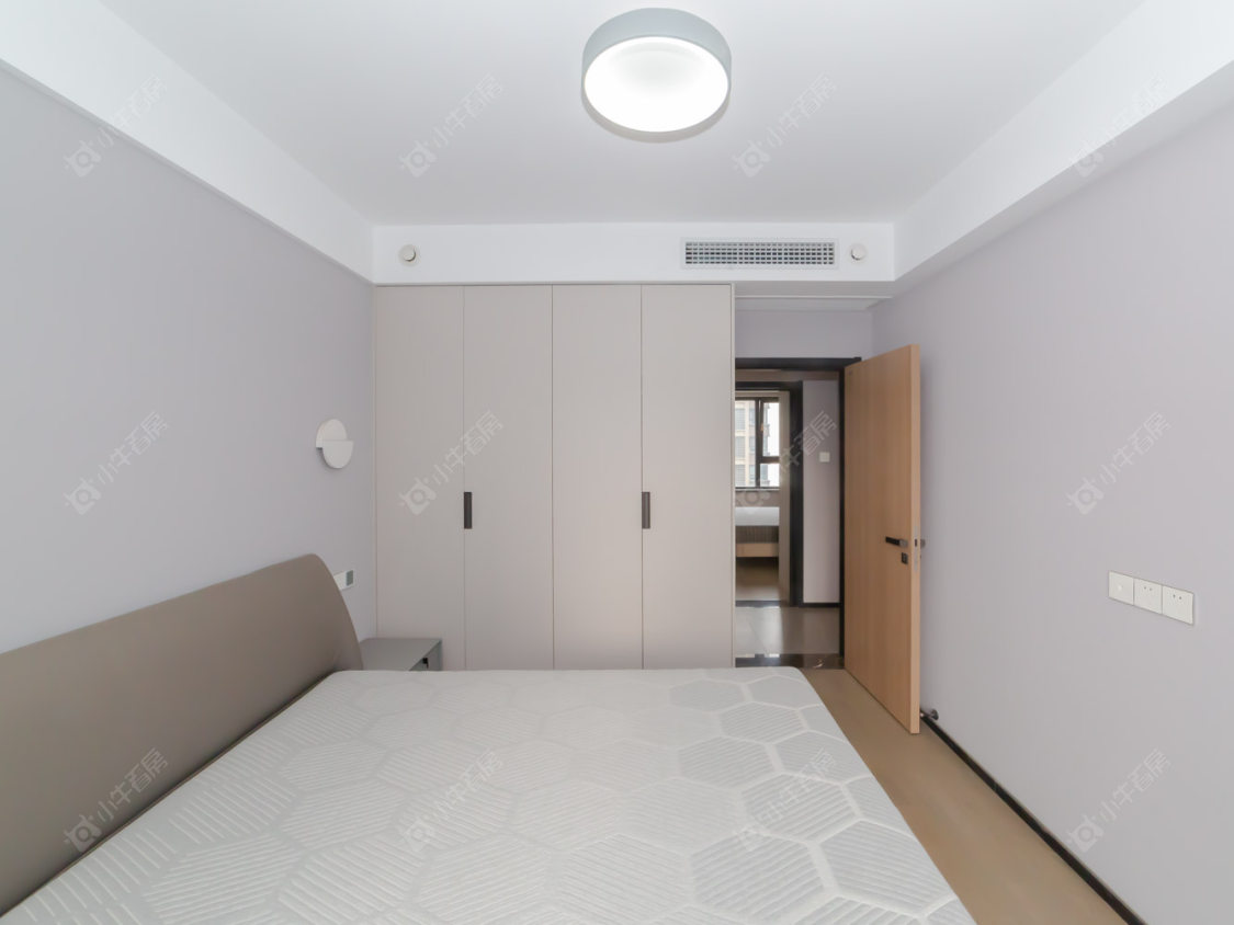 常州世茂香槟湖四期在售二手房源室内图_小牛看房