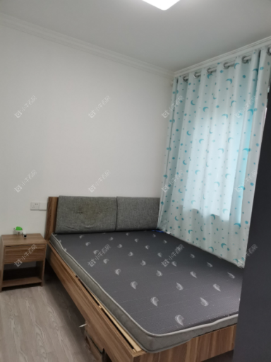 常州世茂香槟湖五期在租房源室内图_小牛看房