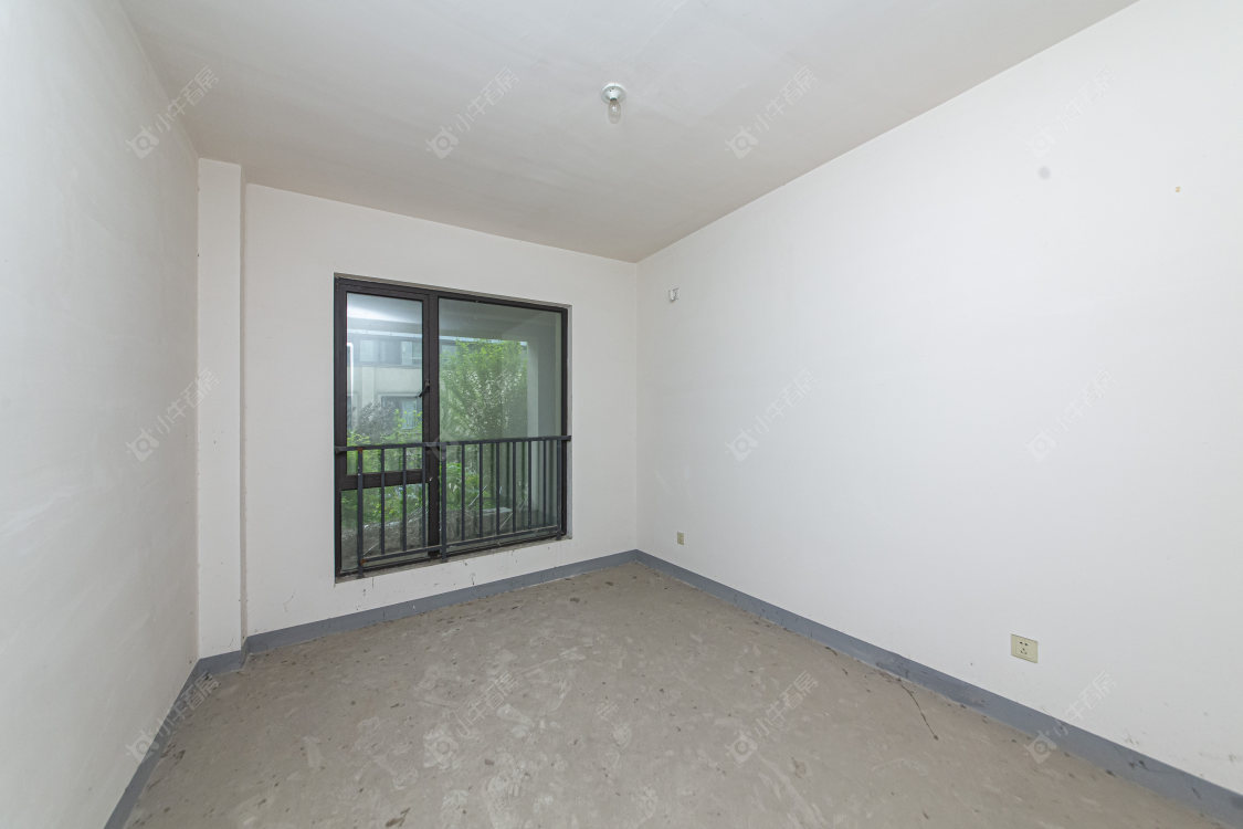 常州绿地香奈别墅区在售二手房源室内图_小牛看房