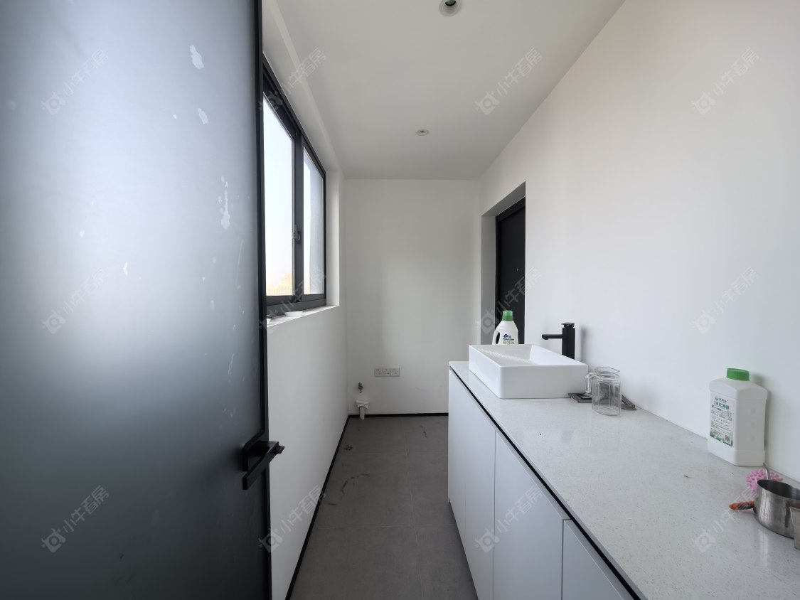 常州世茂香槟湖一期在租房源室内图_小牛看房